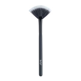 Ben Nye Medium Fan Brush